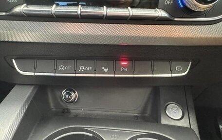 Audi A4, 2019 год, 1 500 000 рублей, 26 фотография