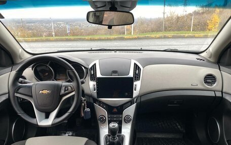 Chevrolet Cruze II, 2014 год, 970 000 рублей, 9 фотография