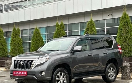 Toyota Land Cruiser Prado 150 рестайлинг 2, 2016 год, 4 220 000 рублей, 3 фотография