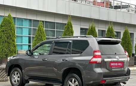 Toyota Land Cruiser Prado 150 рестайлинг 2, 2016 год, 4 220 000 рублей, 4 фотография