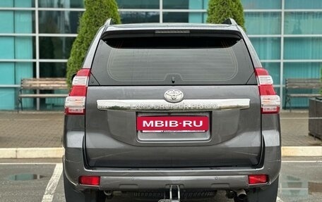 Toyota Land Cruiser Prado 150 рестайлинг 2, 2016 год, 4 220 000 рублей, 5 фотография