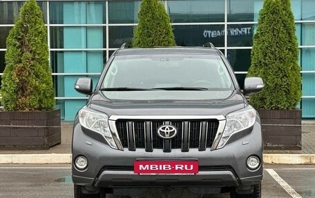 Toyota Land Cruiser Prado 150 рестайлинг 2, 2016 год, 4 220 000 рублей, 2 фотография