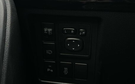 Toyota Land Cruiser Prado 150 рестайлинг 2, 2016 год, 4 220 000 рублей, 13 фотография