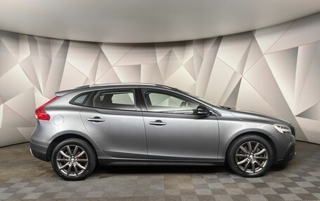 Volvo V40 Cross Country I, 2019 год, 2 193 000 рублей, 6 фотография