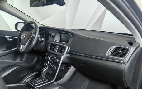Volvo V40 Cross Country I, 2019 год, 2 193 000 рублей, 9 фотография