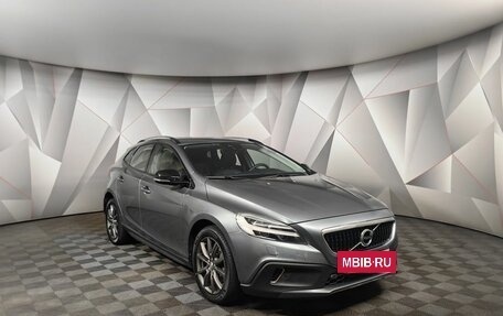 Volvo V40 Cross Country I, 2019 год, 2 193 000 рублей, 3 фотография