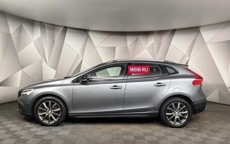 Volvo V40 Cross Country I, 2019 год, 2 193 000 рублей, 5 фотография