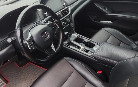 Honda Accord IX рестайлинг, 2018 год, 2 100 000 рублей, 6 фотография