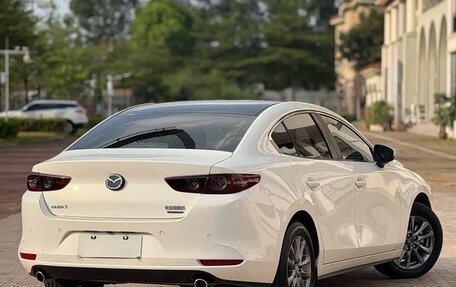 Mazda 3, 2022 год, 1 650 000 рублей, 14 фотография