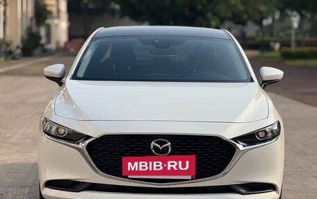 Mazda 3, 2022 год, 1 650 000 рублей, 4 фотография