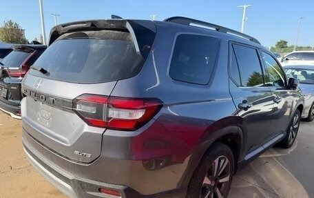 Honda Pilot, 2023 год, 6 070 000 рублей, 2 фотография