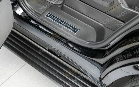 GMC Yukon IV, 2025 год, 18 900 000 рублей, 6 фотография