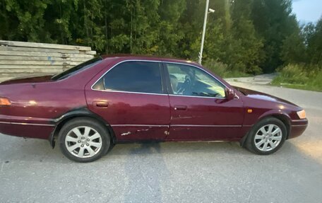 Toyota Camry, 1997 год, 410 000 рублей, 2 фотография