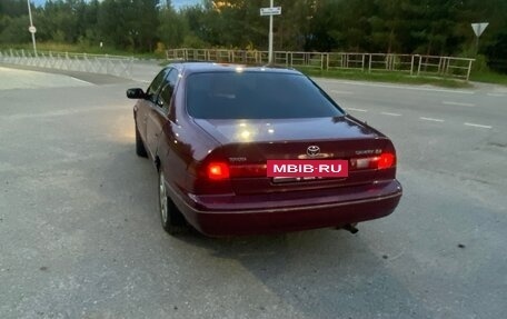 Toyota Camry, 1997 год, 410 000 рублей, 4 фотография