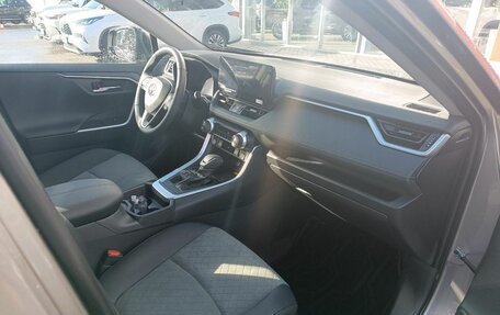 Toyota RAV4, 2025 год, 5 000 000 рублей, 11 фотография