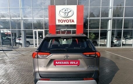 Toyota RAV4, 2025 год, 5 000 000 рублей, 6 фотография