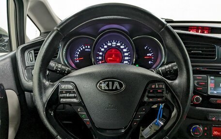 KIA cee'd III, 2014 год, 1 290 000 рублей, 24 фотография