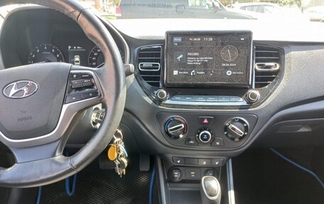Hyundai Solaris II рестайлинг, 2022 год, 1 650 000 рублей, 12 фотография