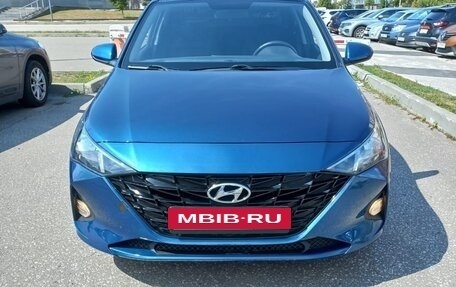 Hyundai Solaris II рестайлинг, 2022 год, 1 650 000 рублей, 7 фотография