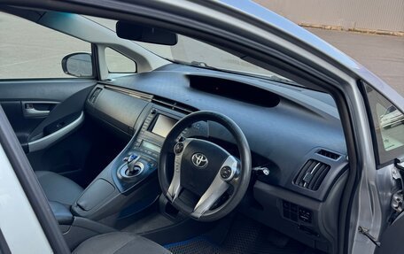 Toyota Prius, 2009 год, 740 000 рублей, 8 фотография