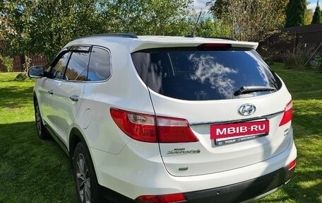 Hyundai Santa Fe III рестайлинг, 2014 год, 2 050 000 рублей, 2 фотография