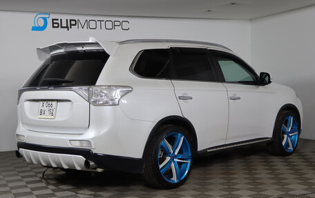 Mitsubishi Outlander III рестайлинг 3, 2014 год, 1 679 990 рублей, 5 фотография