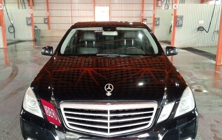 Mercedes-Benz E-Класс, 2010 год, 1 250 000 рублей, 1 фотография