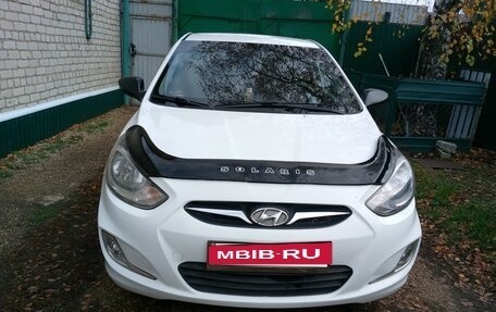 Hyundai Solaris II рестайлинг, 2014 год, 720 000 рублей, 2 фотография