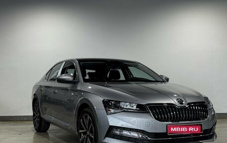 Skoda Superb III рестайлинг, 2025 год, 3 100 000 рублей, 4 фотография