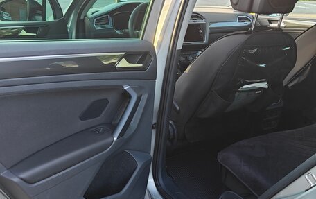 Volkswagen Tiguan II, 2017 год, 2 600 000 рублей, 14 фотография