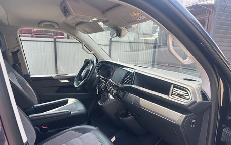 Volkswagen Multivan T6 рестайлинг, 2020 год, 5 500 000 рублей, 5 фотография