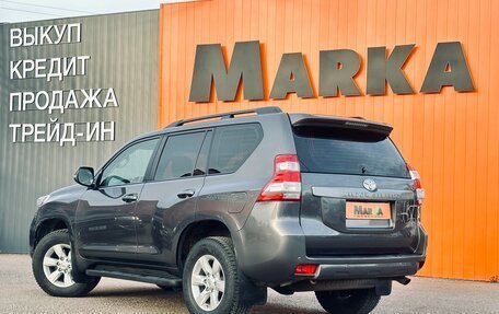 Toyota Land Cruiser Prado 150 рестайлинг 2, 2016 год, 3 499 000 рублей, 5 фотография