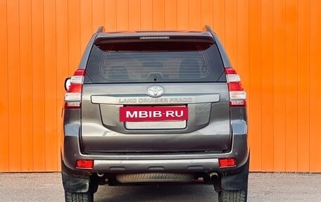 Toyota Land Cruiser Prado 150 рестайлинг 2, 2016 год, 3 499 000 рублей, 6 фотография