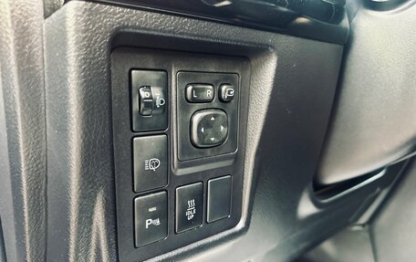 Toyota Land Cruiser Prado 150 рестайлинг 2, 2016 год, 3 499 000 рублей, 16 фотография