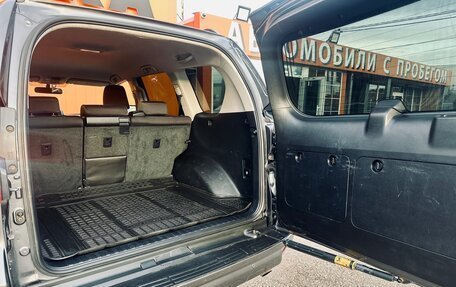 Toyota Land Cruiser Prado 150 рестайлинг 2, 2016 год, 3 499 000 рублей, 29 фотография