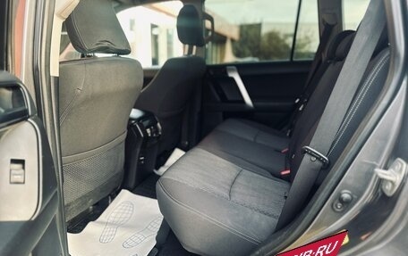 Toyota Land Cruiser Prado 150 рестайлинг 2, 2016 год, 3 499 000 рублей, 27 фотография