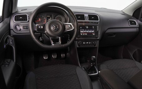 Volkswagen Polo VI (EU Market), 2018 год, 1 170 000 рублей, 6 фотография