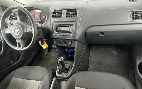 Volkswagen Polo VI (EU Market), 2011 год, 879 000 рублей, 5 фотография