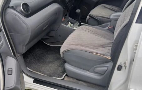 Toyota RAV4, 2001 год, 650 000 рублей, 4 фотография