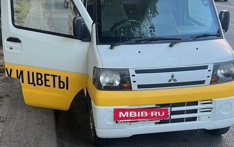 Mitsubishi Minicab, 2010 год, 590 000 рублей, 3 фотография