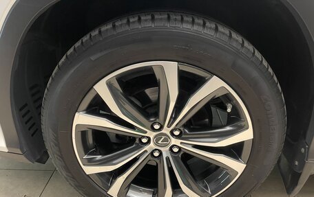 Lexus RX IV рестайлинг, 2019 год, 5 190 000 рублей, 8 фотография