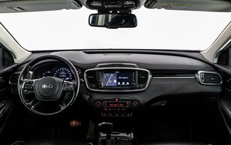 KIA Sorento III Prime рестайлинг, 2019 год, 3 200 000 рублей, 10 фотография