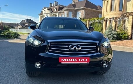 Infiniti QX70, 2015 год, 3 000 000 рублей, 3 фотография