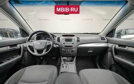 KIA Sorento II рестайлинг, 2015 год, 1 917 000 рублей, 15 фотография