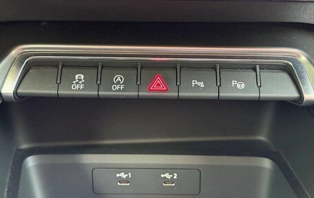 Audi A3, 2021 год, 1 900 000 рублей, 6 фотография