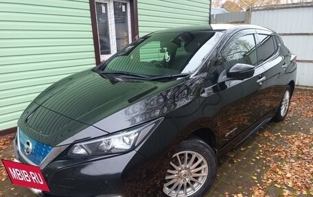 Nissan Leaf II, 2017 год, 1 990 000 рублей, 3 фотография