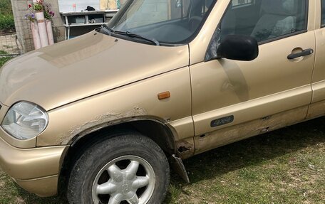 Chevrolet Niva I рестайлинг, 2004 год, 200 000 рублей, 3 фотография