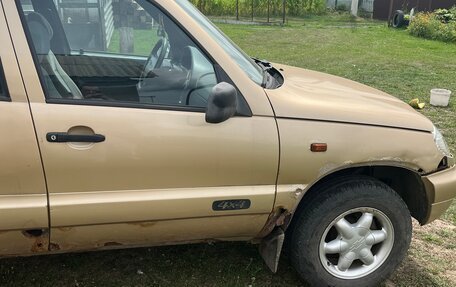 Chevrolet Niva I рестайлинг, 2004 год, 200 000 рублей, 7 фотография