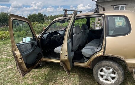 Chevrolet Niva I рестайлинг, 2004 год, 200 000 рублей, 15 фотография