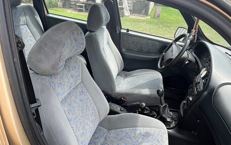 Chevrolet Niva I рестайлинг, 2004 год, 200 000 рублей, 17 фотография